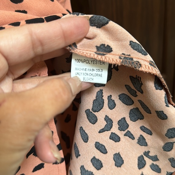 Women’s Top - Picture 5 of 5